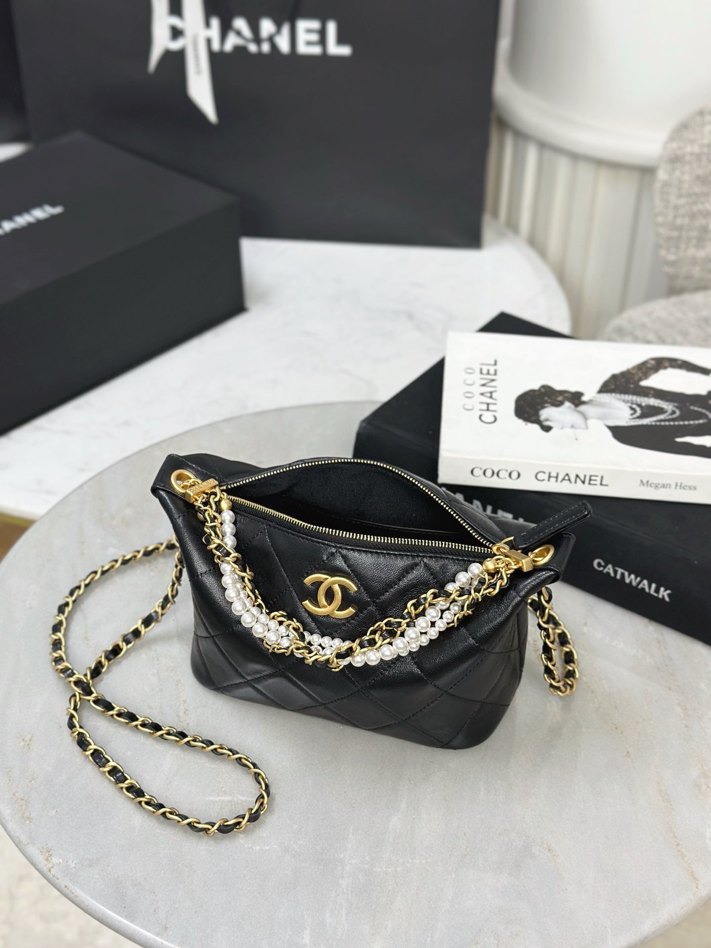 Chan NEW 26C hobo pearl chain bag