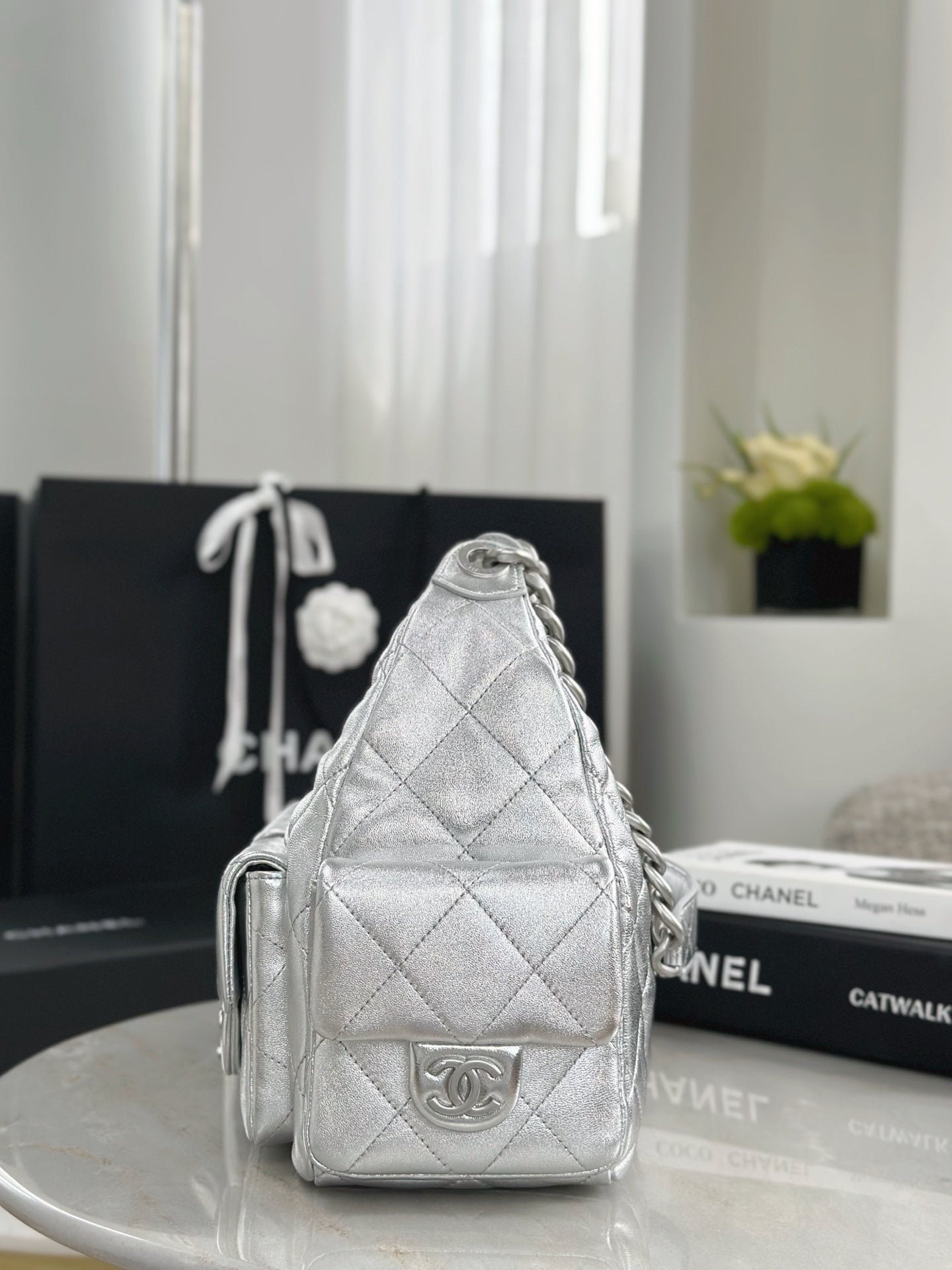 Chan NEW 25C hobo bag