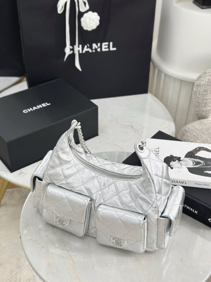 Chan NEW 25C hobo bag