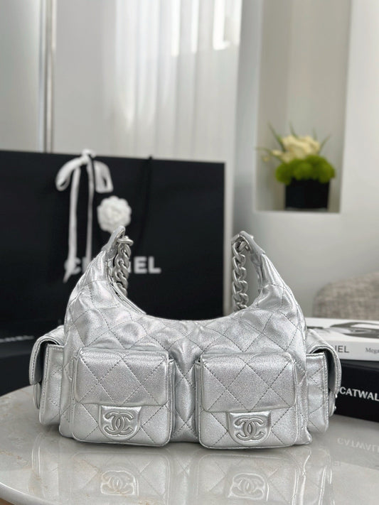 Chan NEW 25C hobo bag