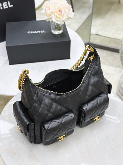 Chan NEW 25C hobo bag