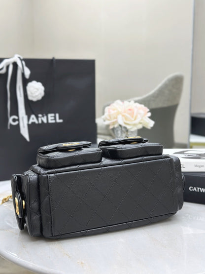 Chan NEW 25C hobo bag