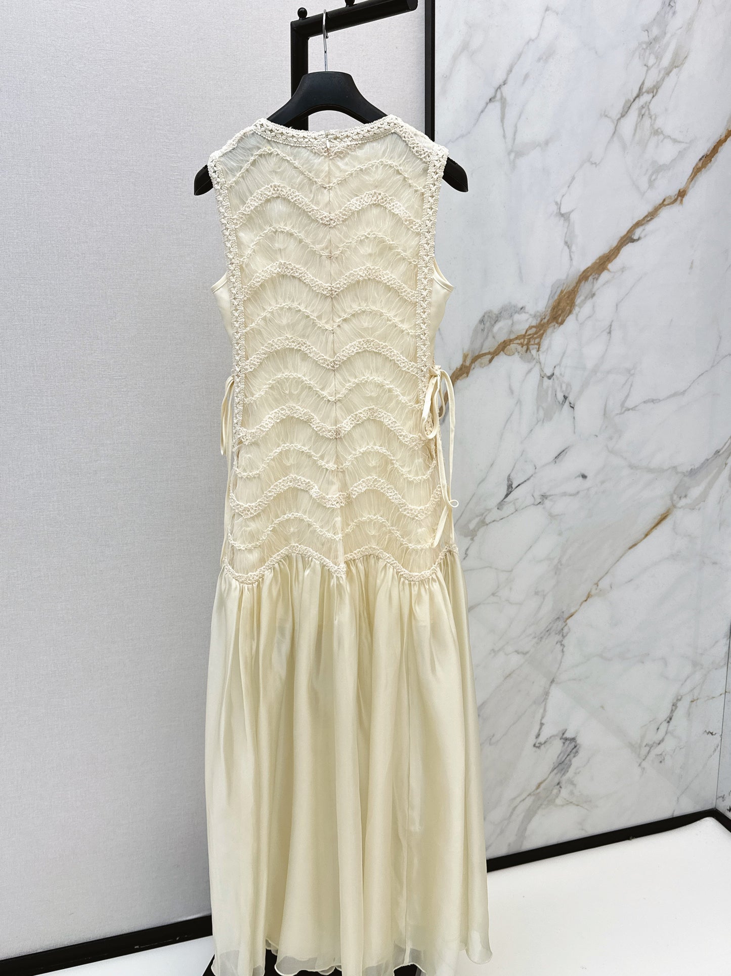 CD NEW woven lace-paneled dress