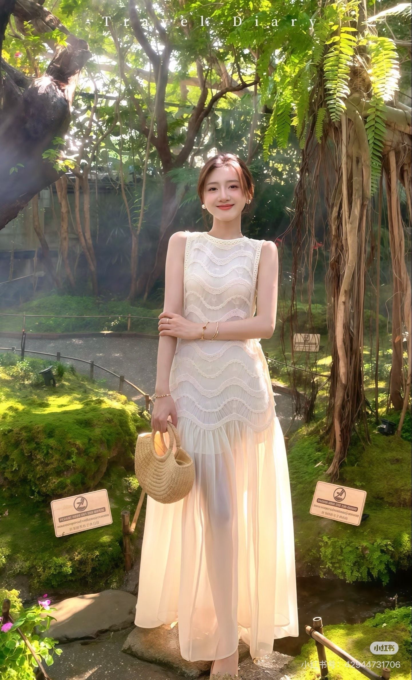 CD NEW woven lace-paneled dress