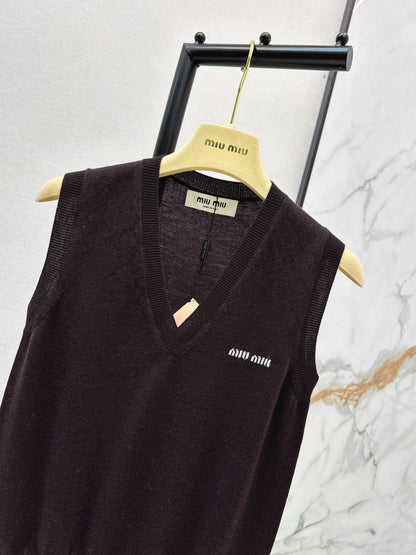 Miu NEW letter logo vest