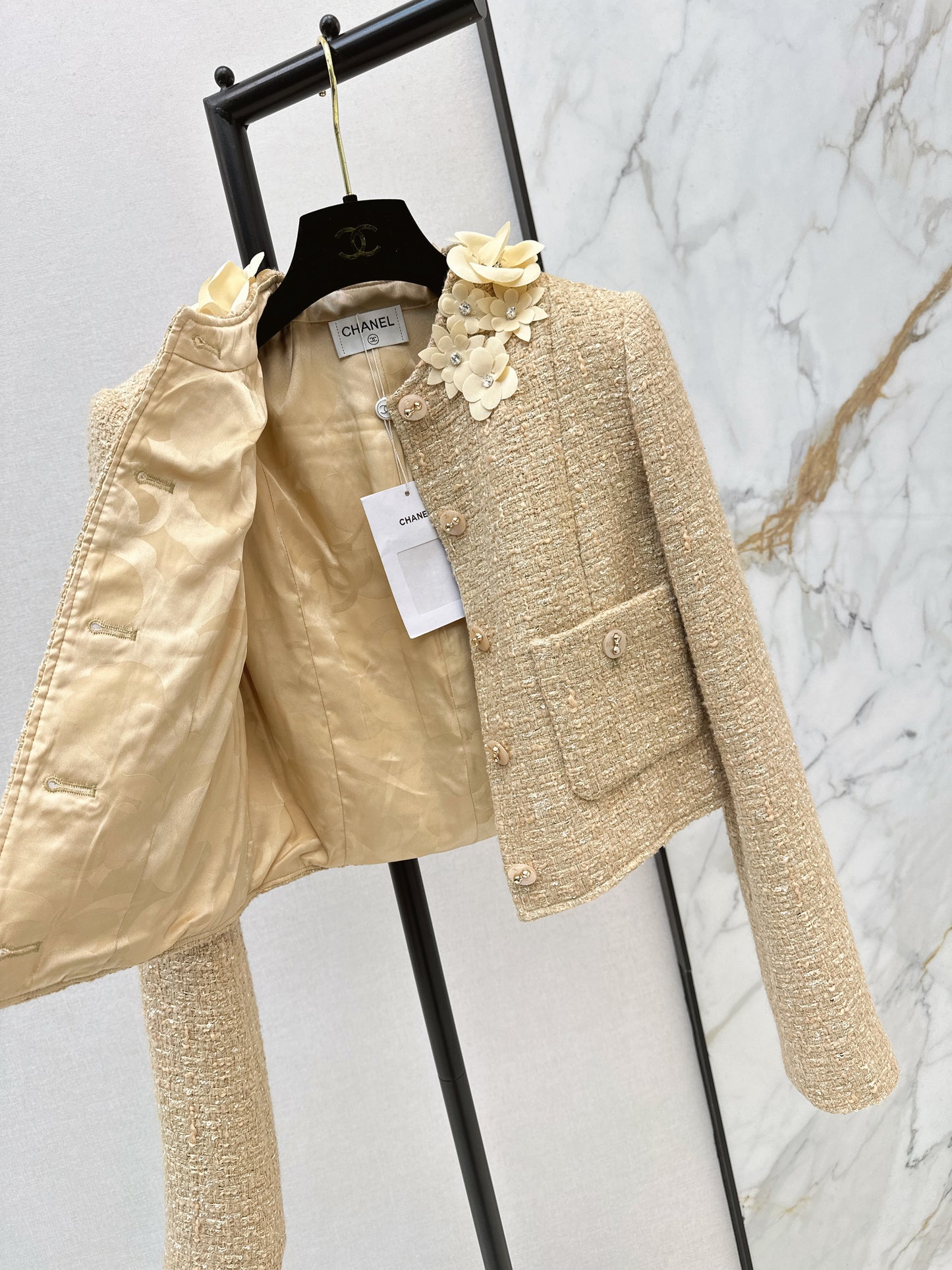 Chan NEW 3d floral wovenjacket