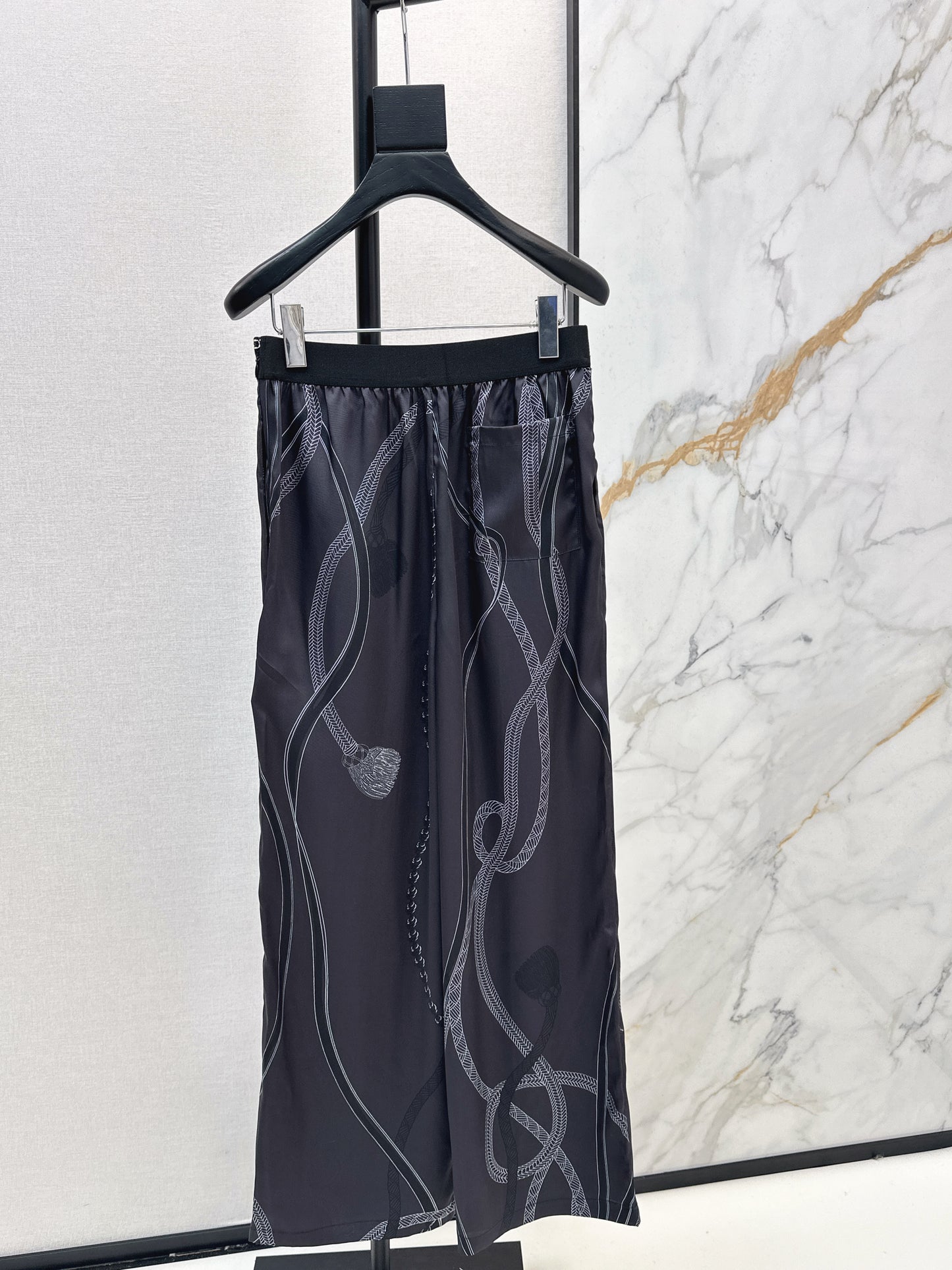 Herm NEW print silk straight pants
