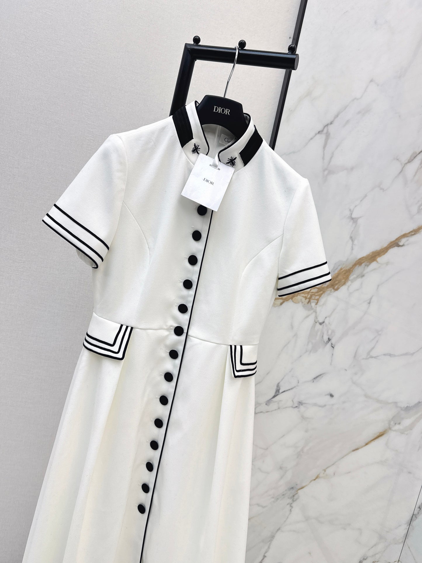 CD NEW bee embroidery vintage dress