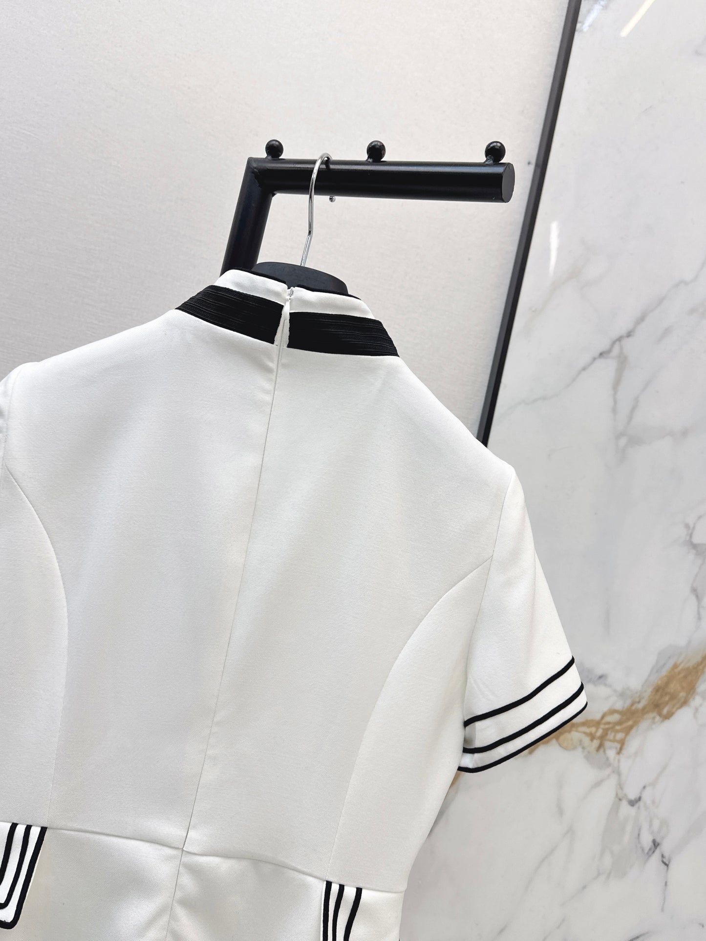 CD NEW bee embroidery vintage dress