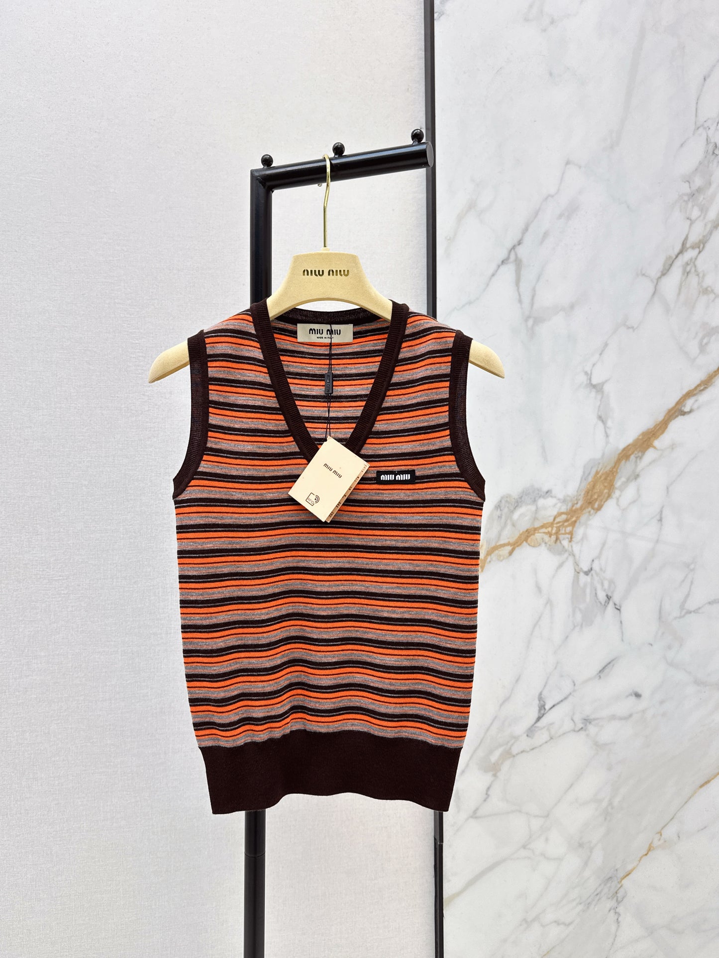 Miu NEW stripe sleeveless knitted vest