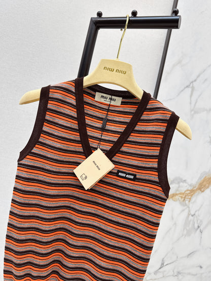 Miu NEW stripe sleeveless knitted vest