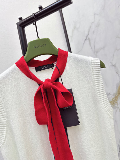 Guc NEW sleeveless knit sweater