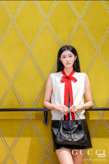 Guc NEW sleeveless knit sweater