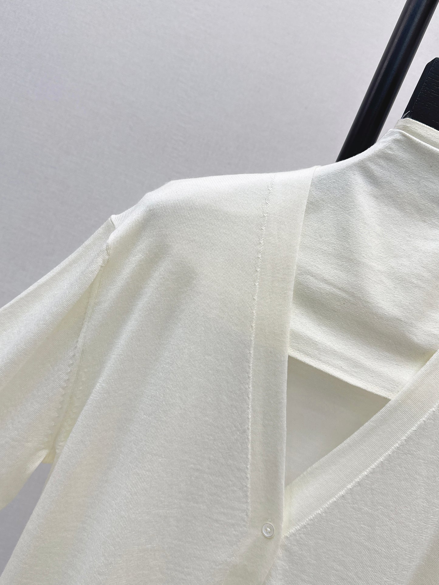 Es NEW slace contract cardigan