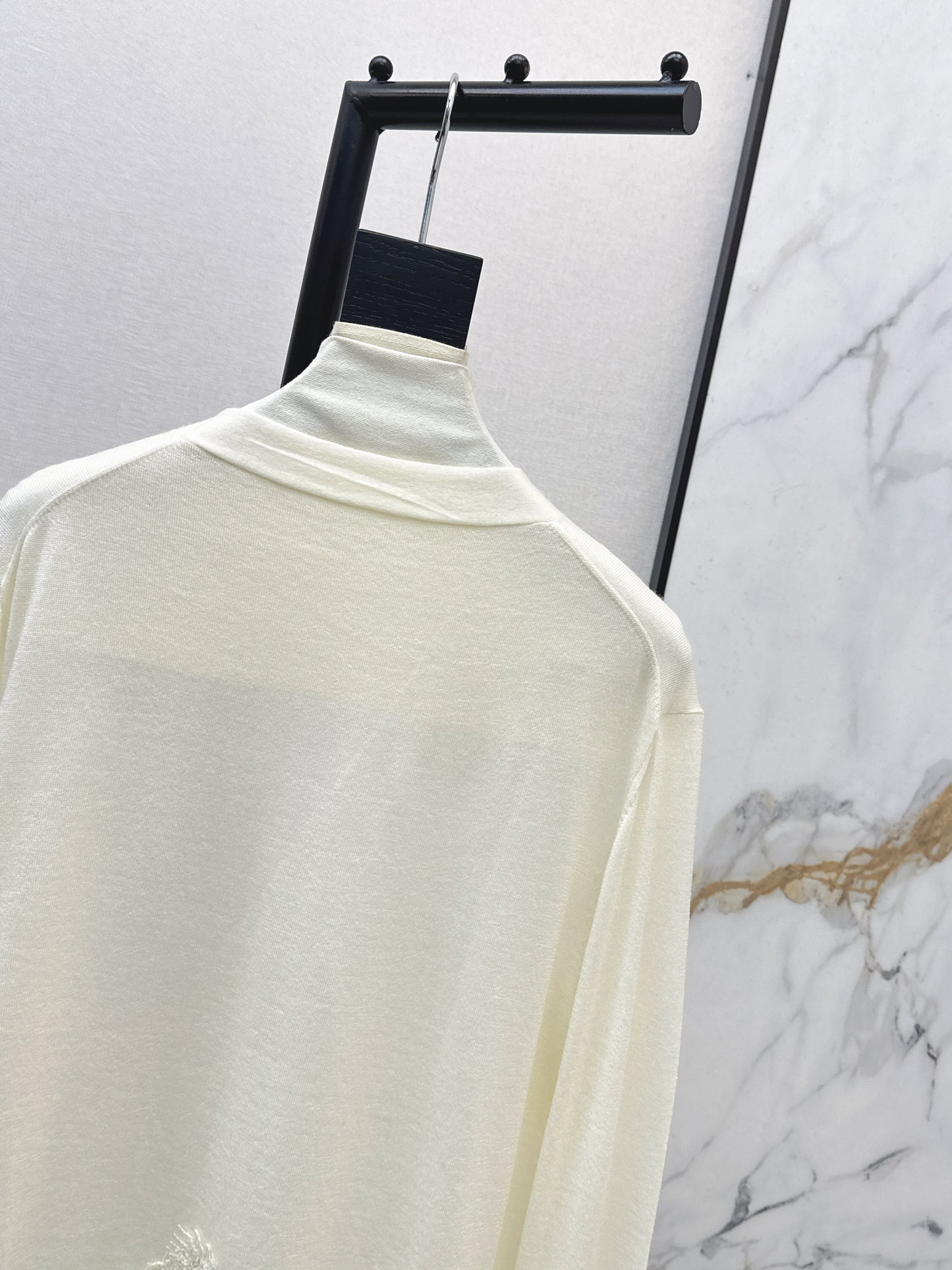 Es NEW slace contract cardigan