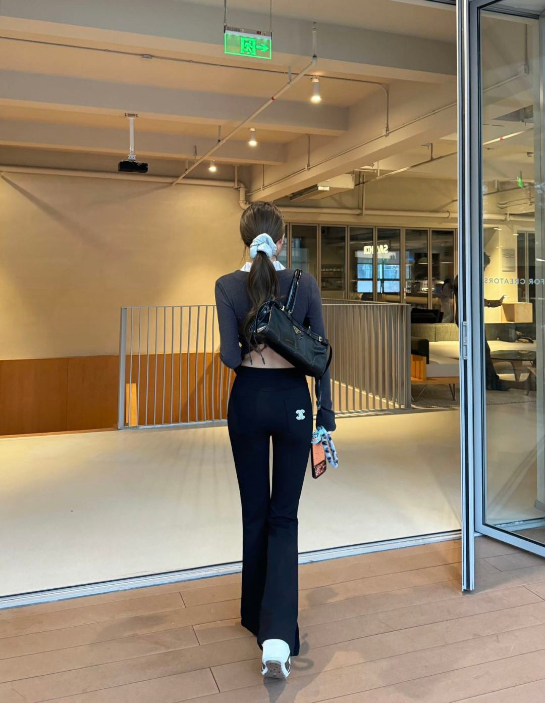 Chan NEW flared pants