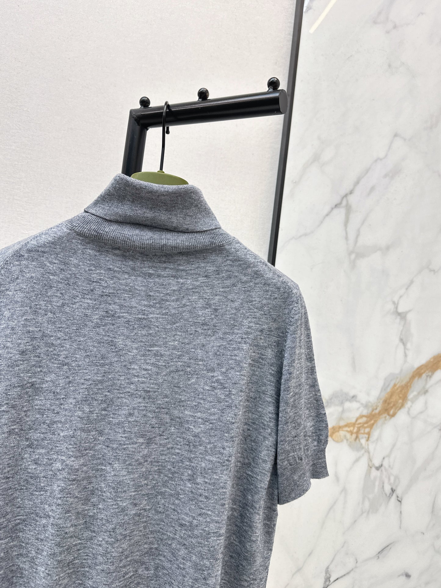 Guc NEW high neck kintwear