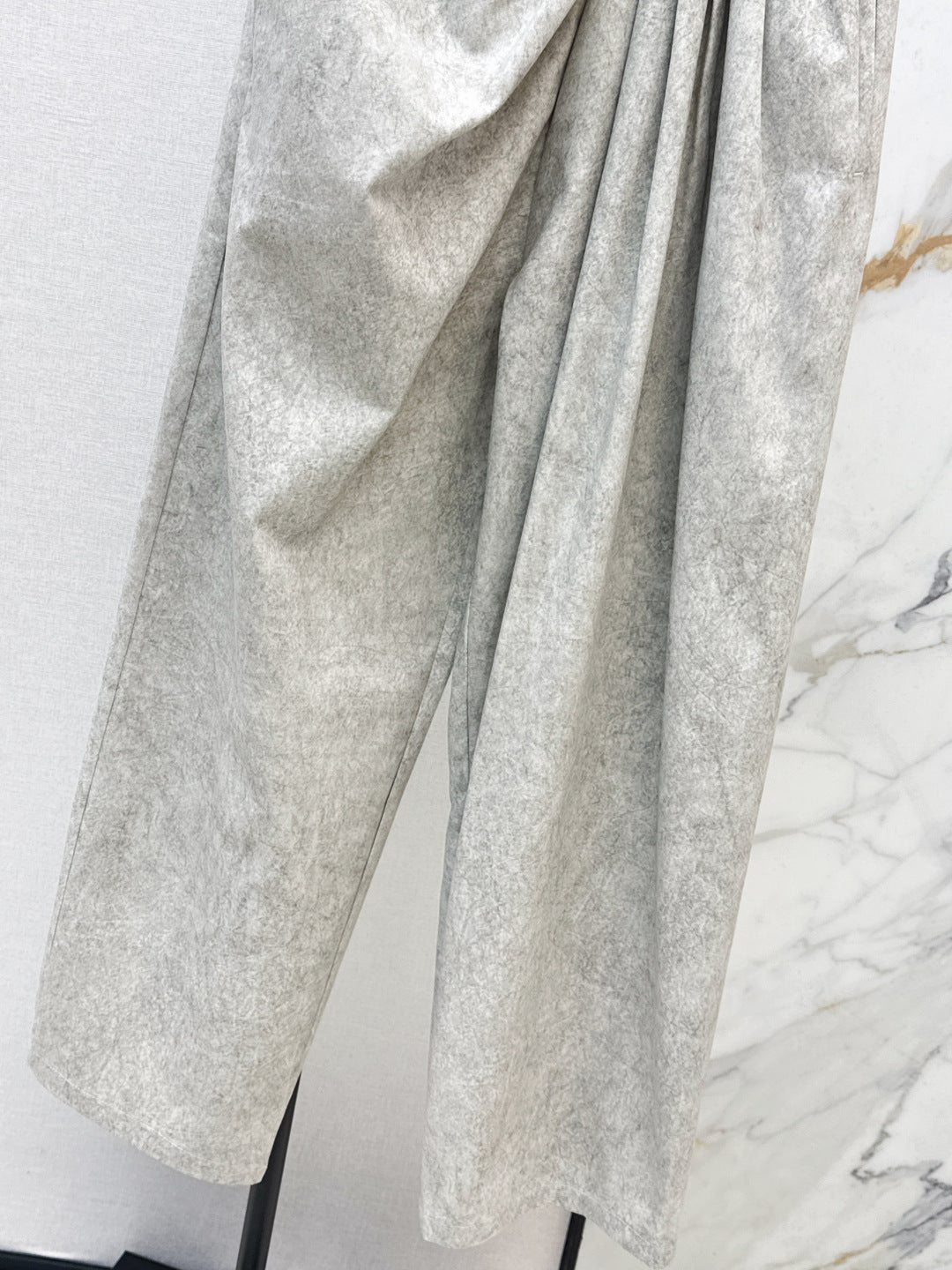 Loe NEW crinkled pants