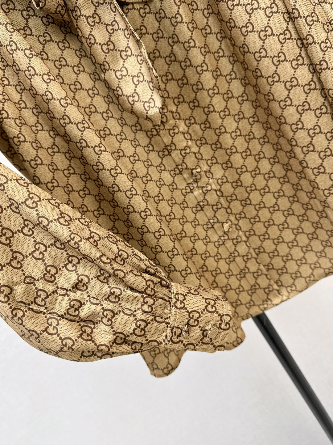 Guc NEW print shirts