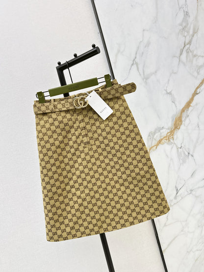 Guc NEW jacquard skirt with belted