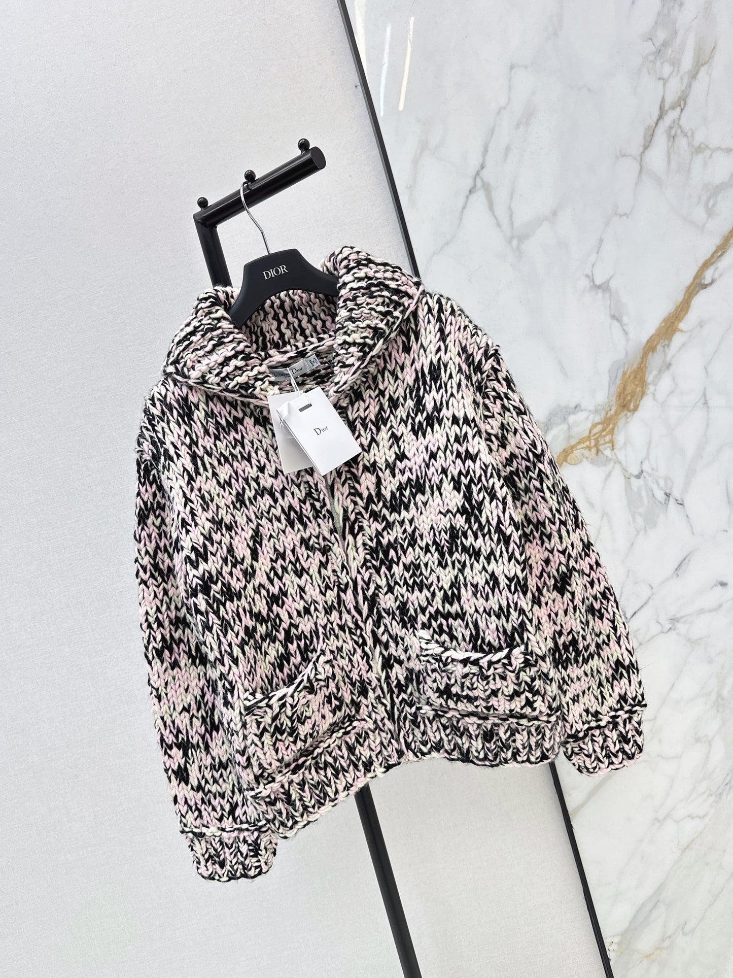 CD NEW vintage knitted cardigan