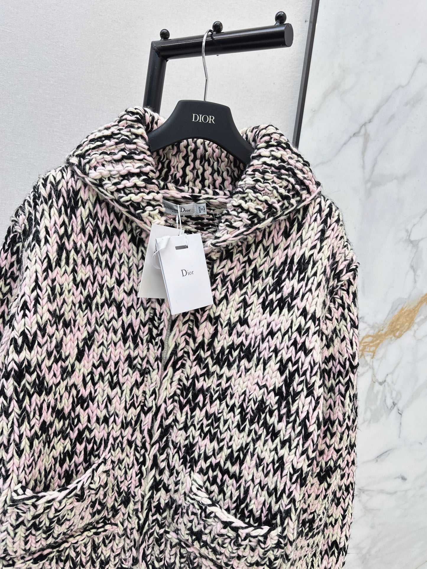 CD NEW vintage knitted cardigan