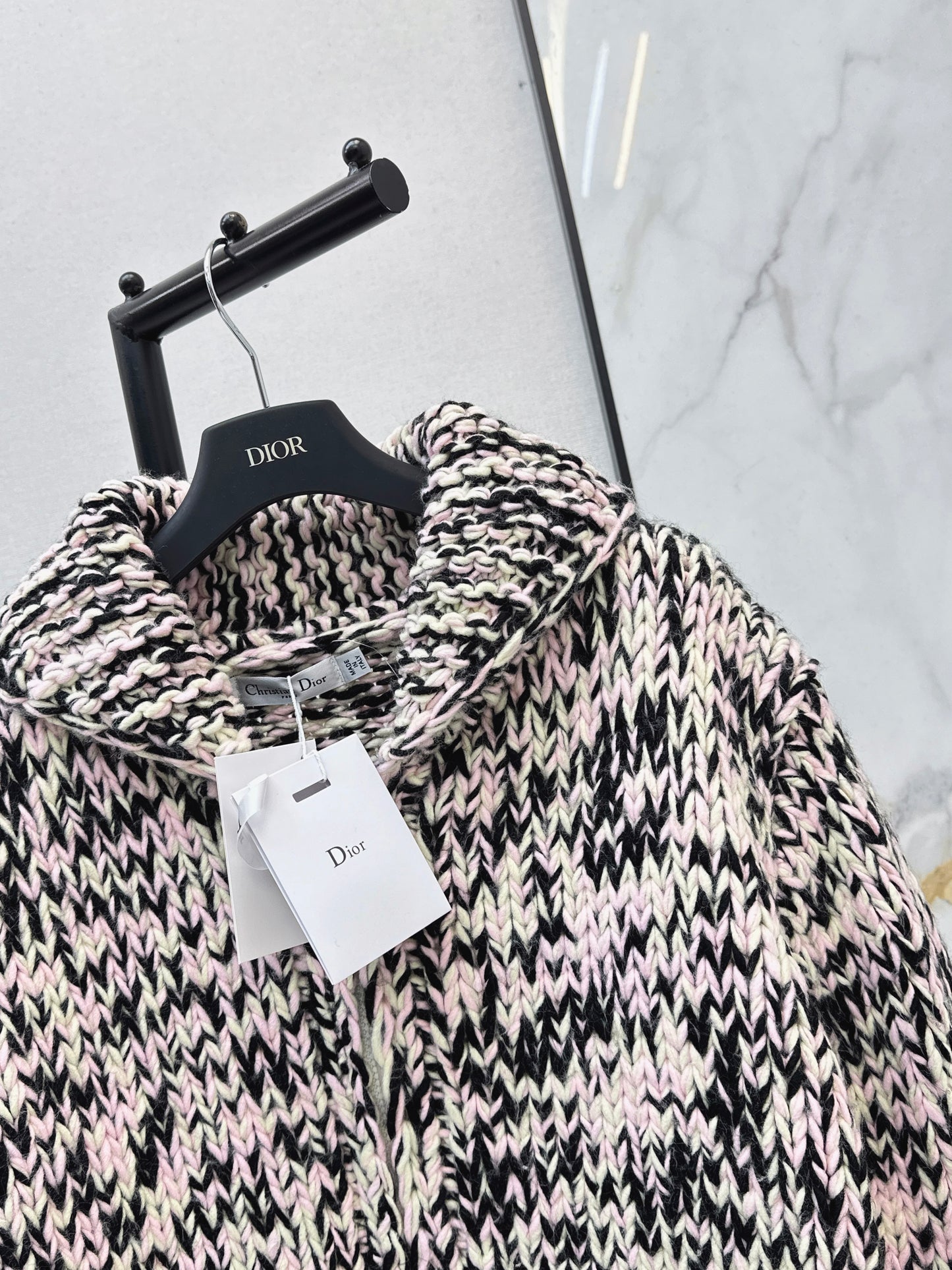 CD NEW vintage knitted cardigan