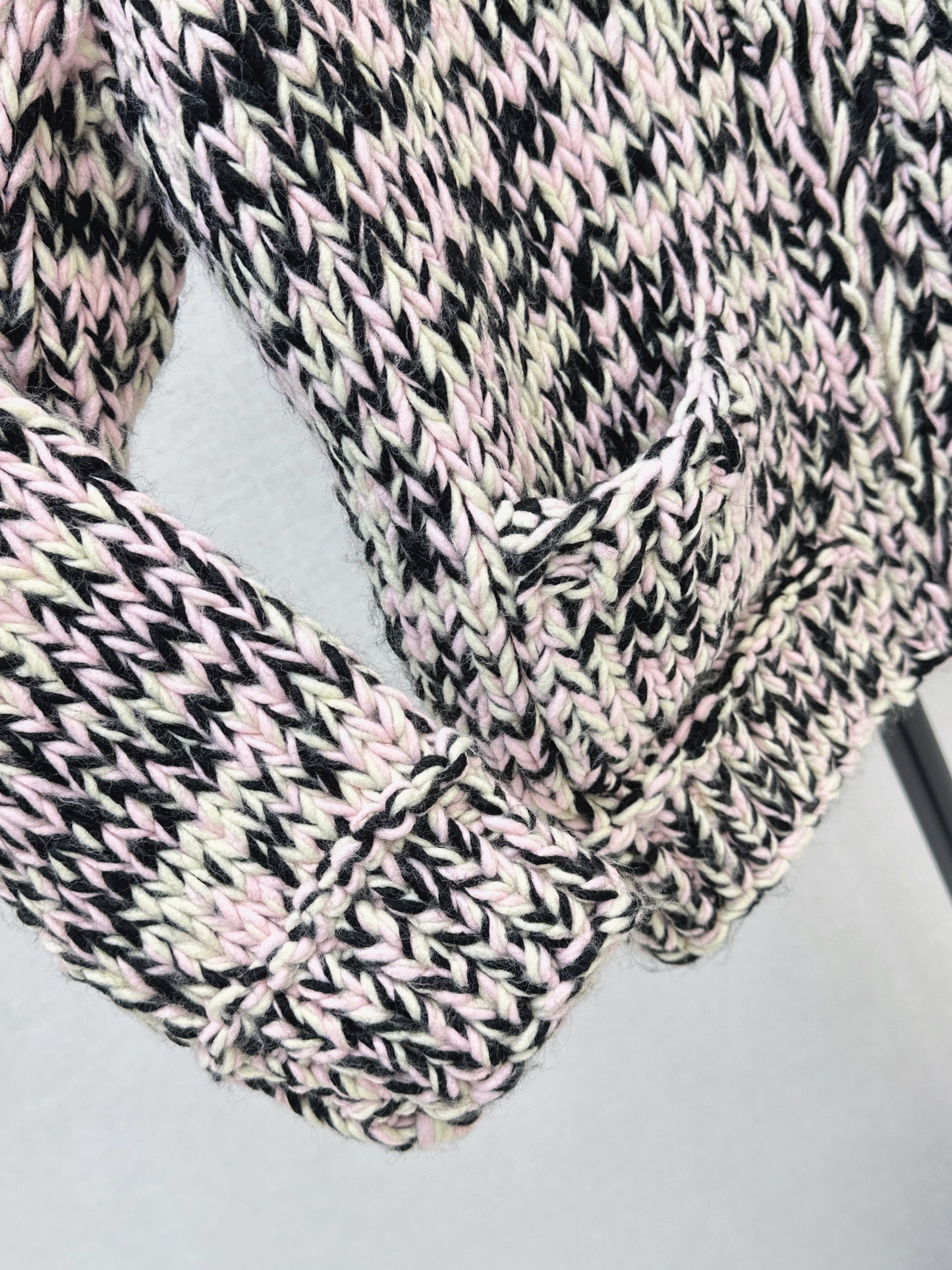 CD NEW vintage knitted cardigan