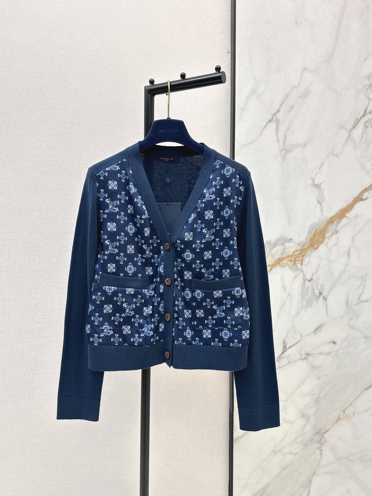 Louis NEW print contract knit sweater