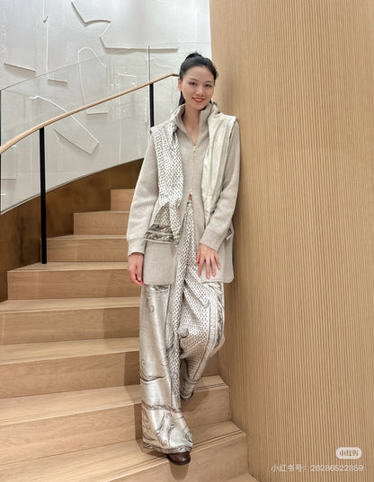 Max NEW print silk straight pants