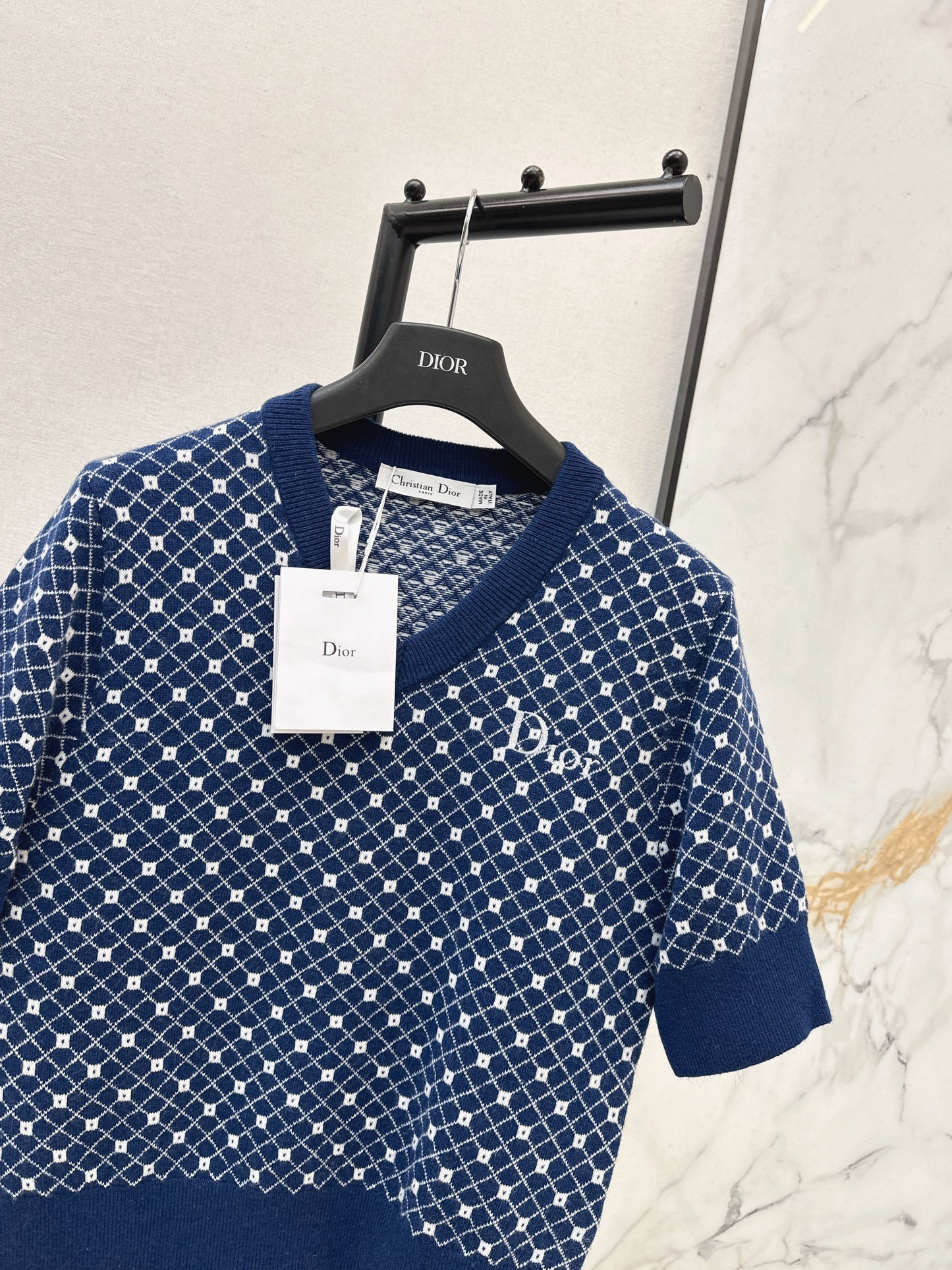 CD NEW v-neck knitwear