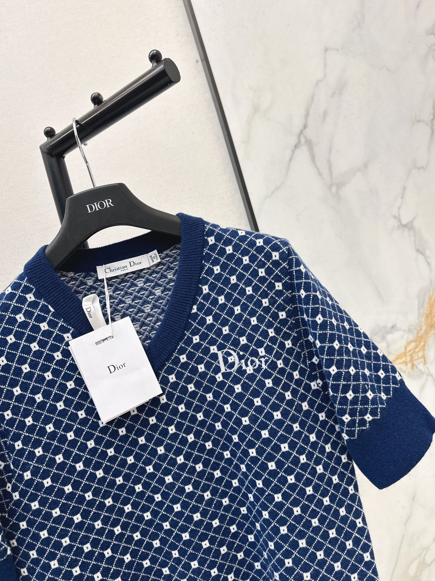 CD NEW v-neck knitwear