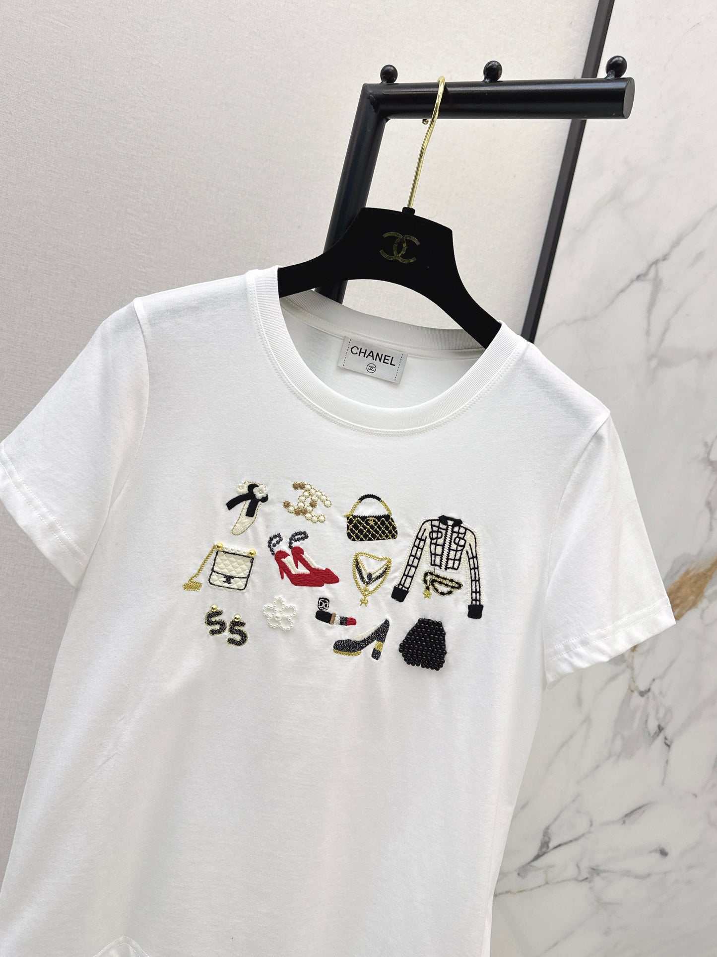 Chan NEW vintage embroidery beading t-shirt