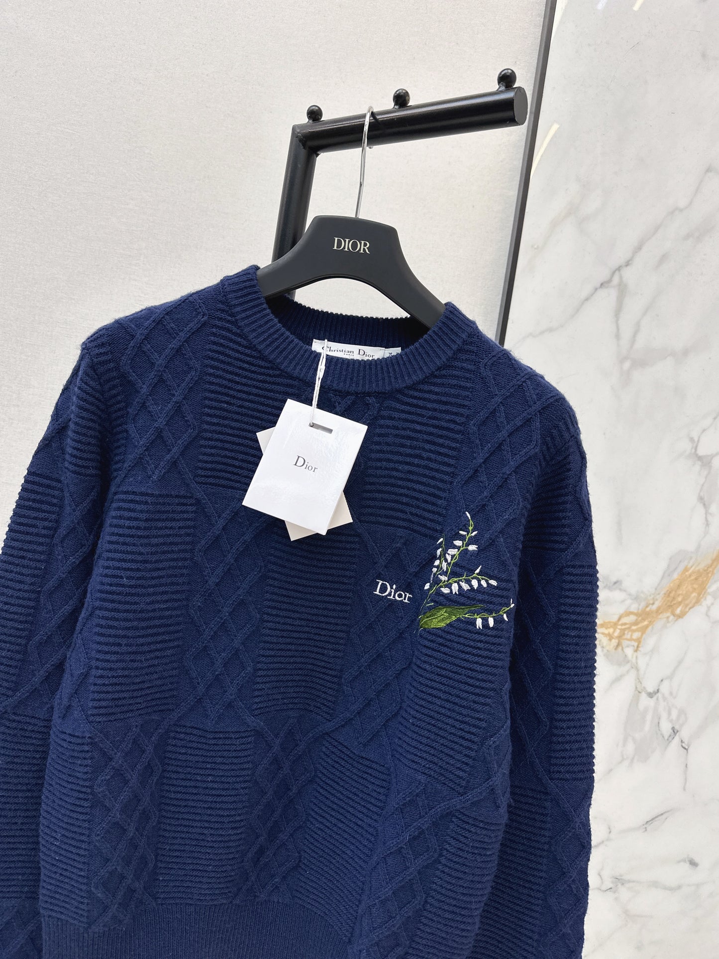 CD NEW embroidery sweater
