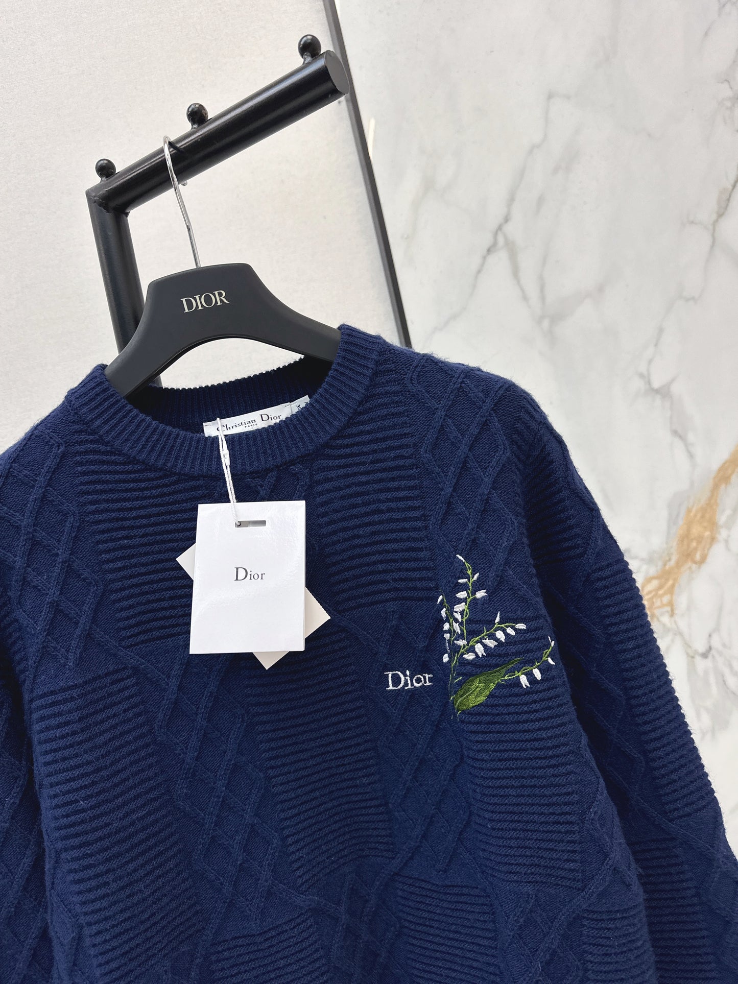 CD NEW embroidery sweater