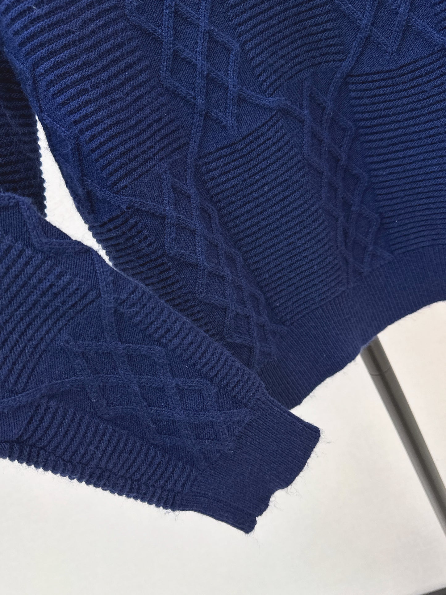 CD NEW embroidery sweater