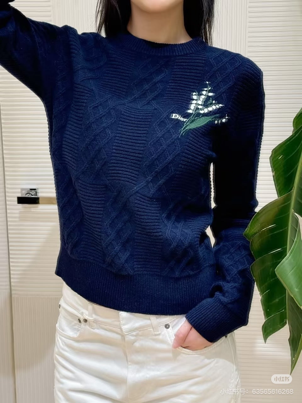 CD NEW embroidery sweater