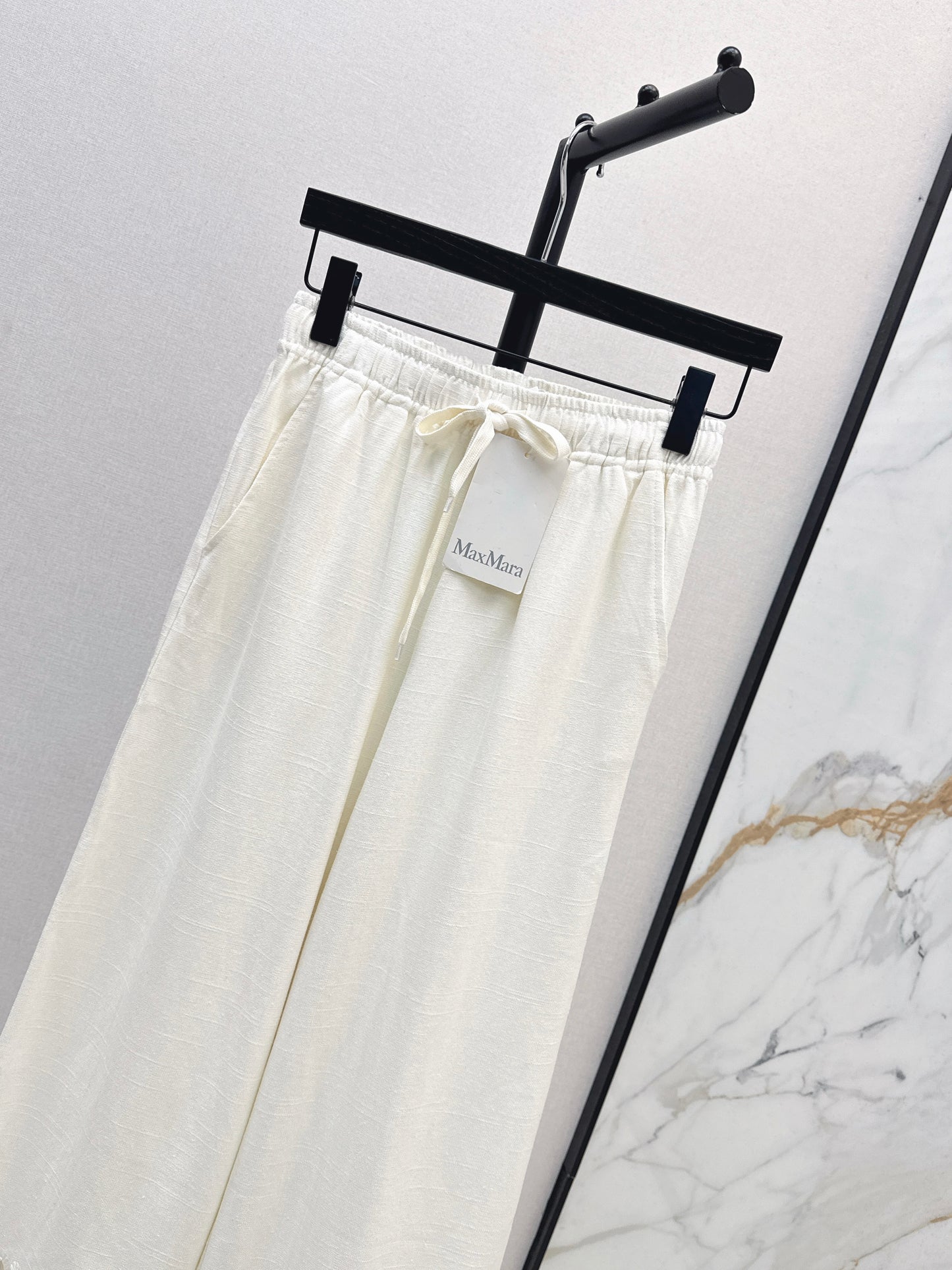 Max NEW straight pants