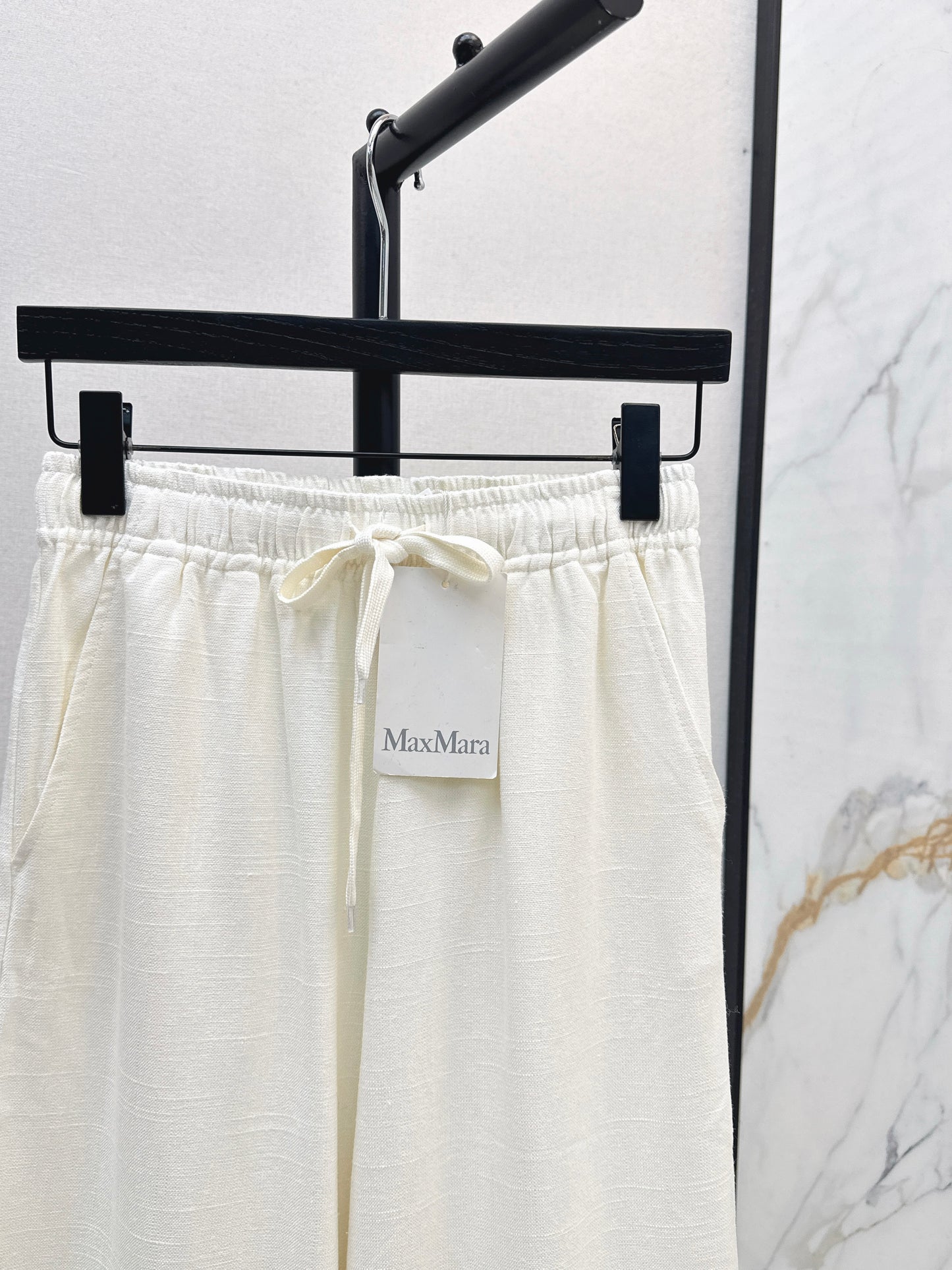 Max NEW straight pants