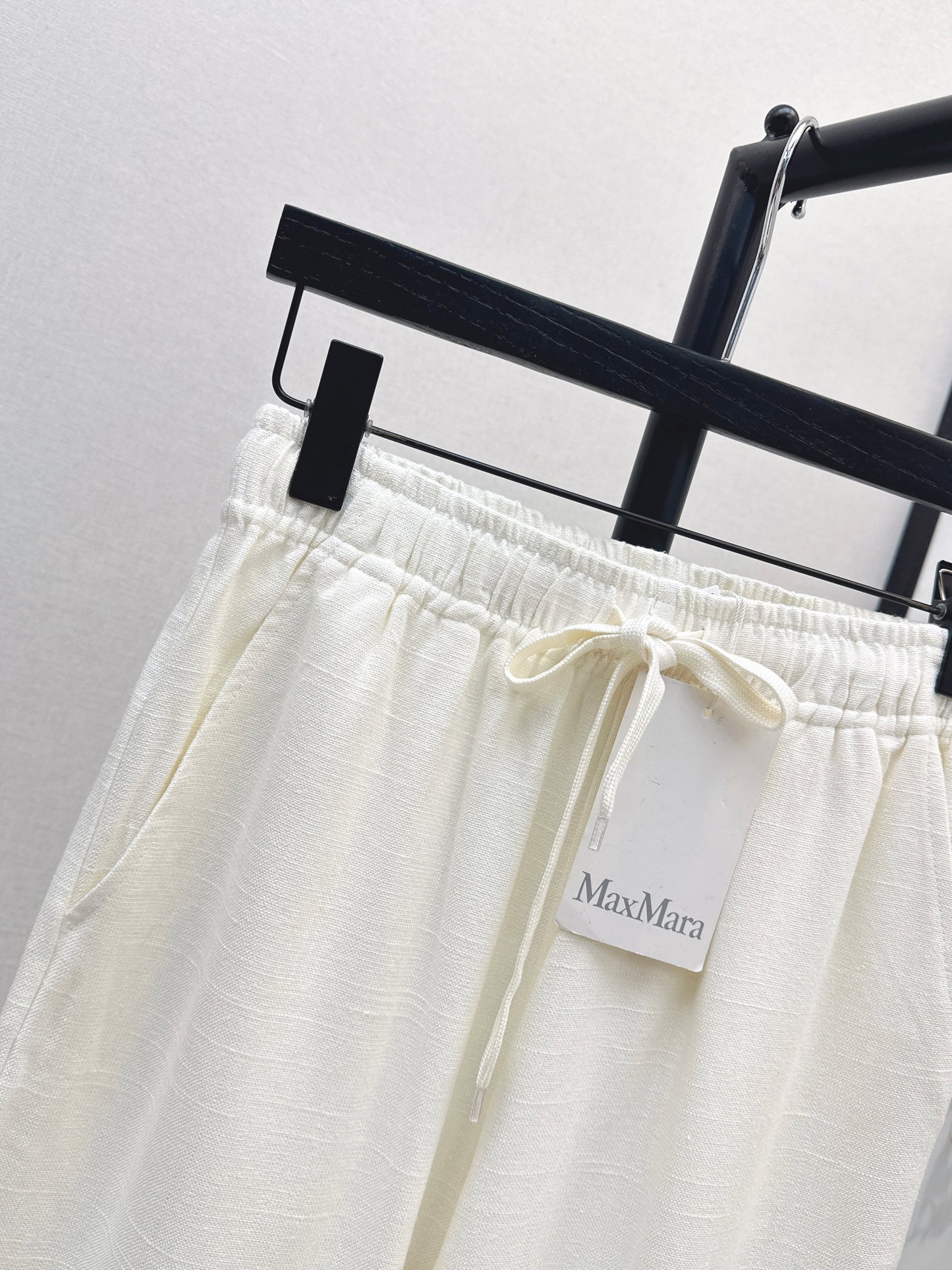 Max NEW straight pants