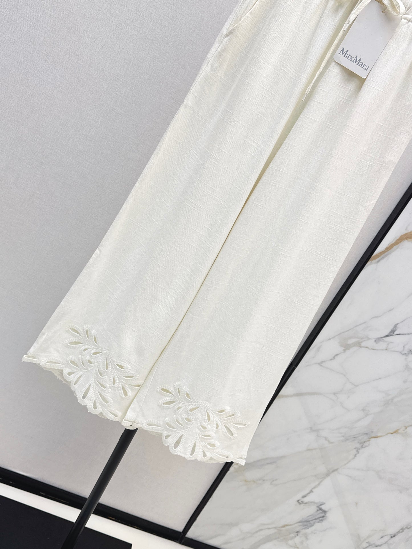 Max NEW straight pants