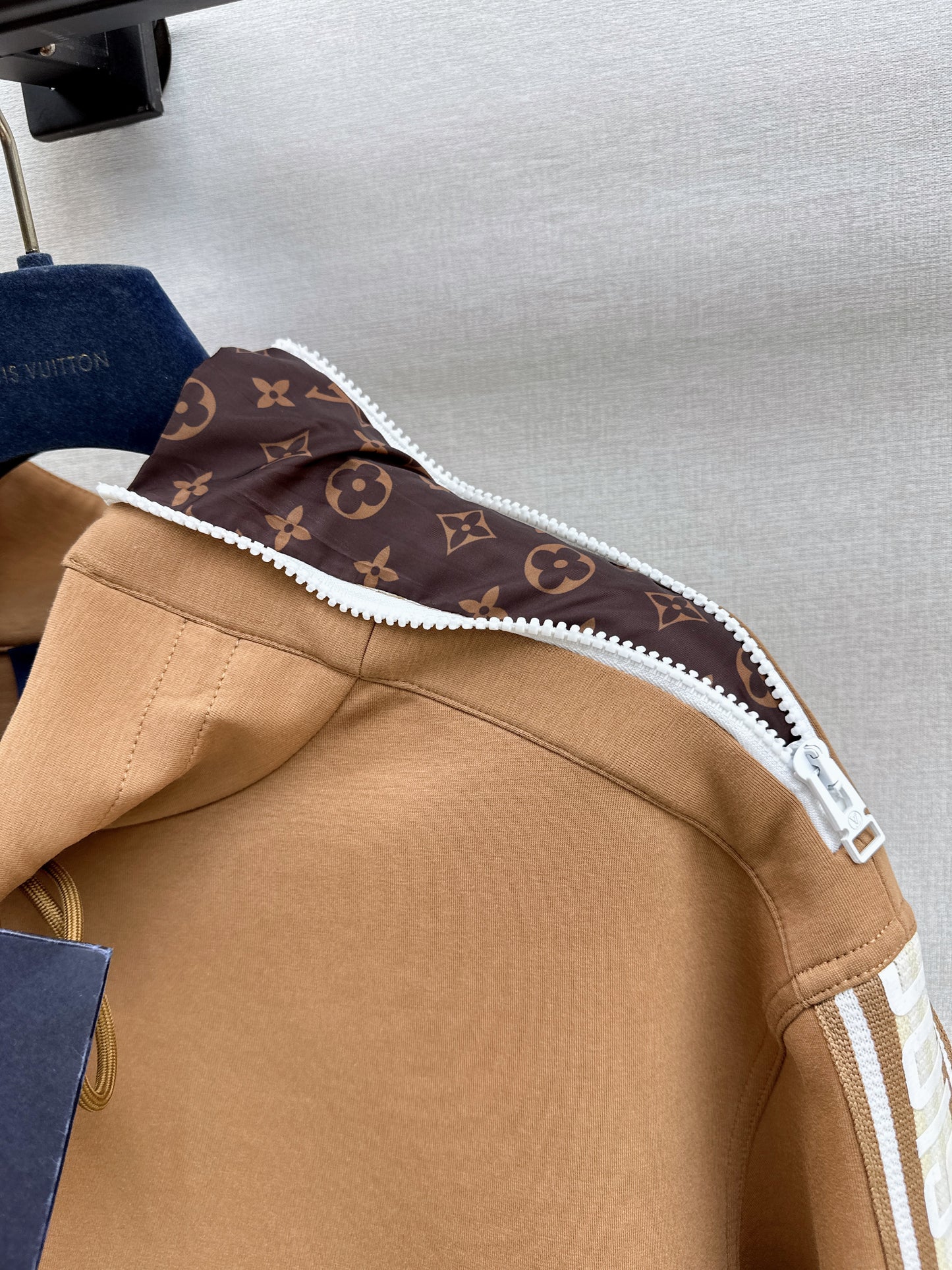 Louis NEW drawstring sweatshirt