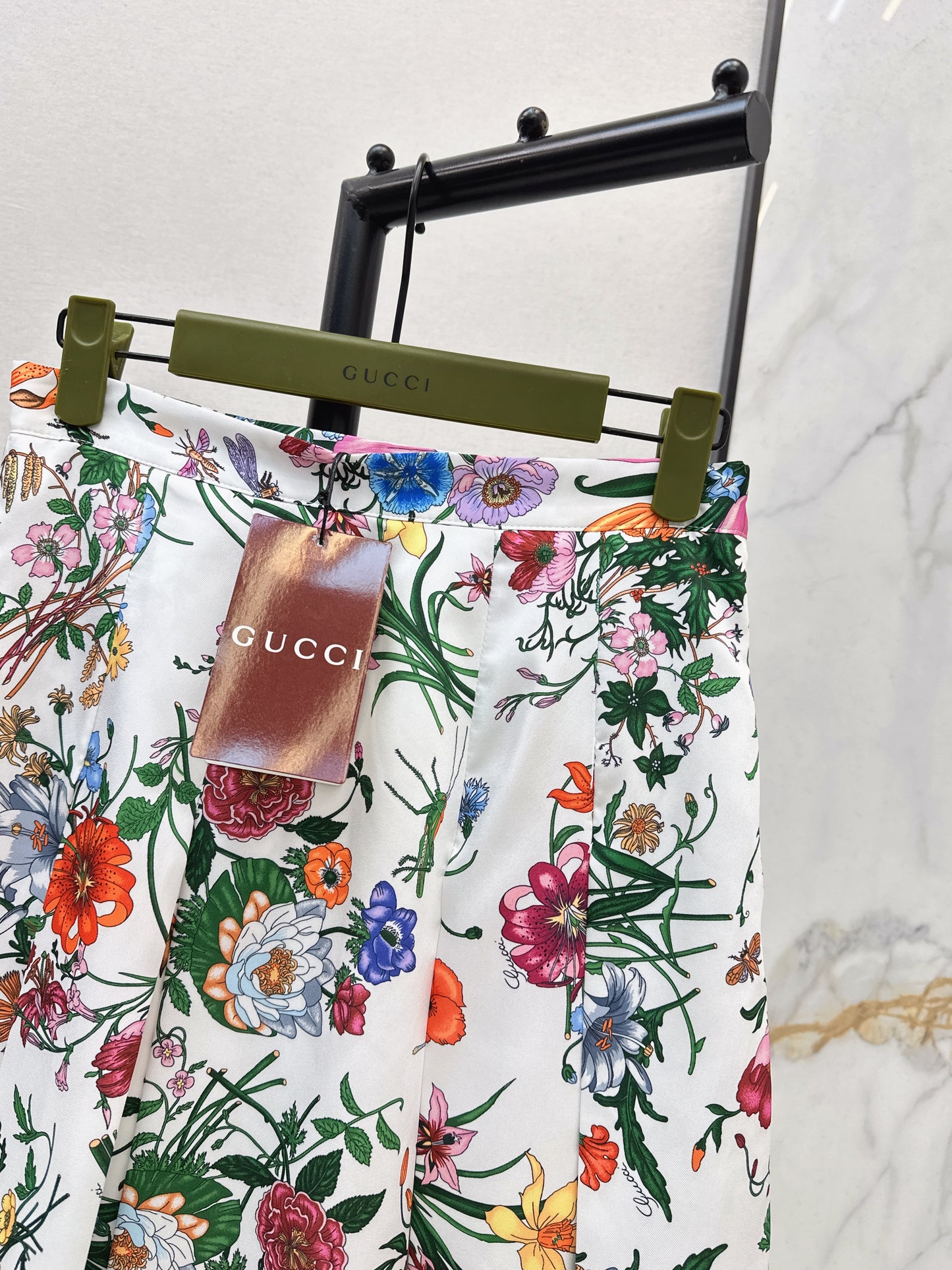 Guc NEW floral print silk skirts