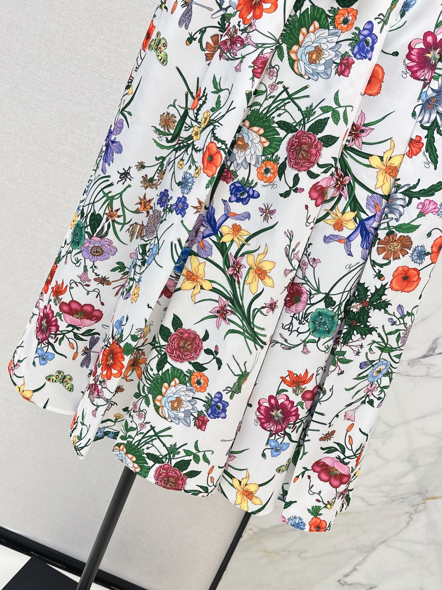 Guc NEW floral print silk skirts