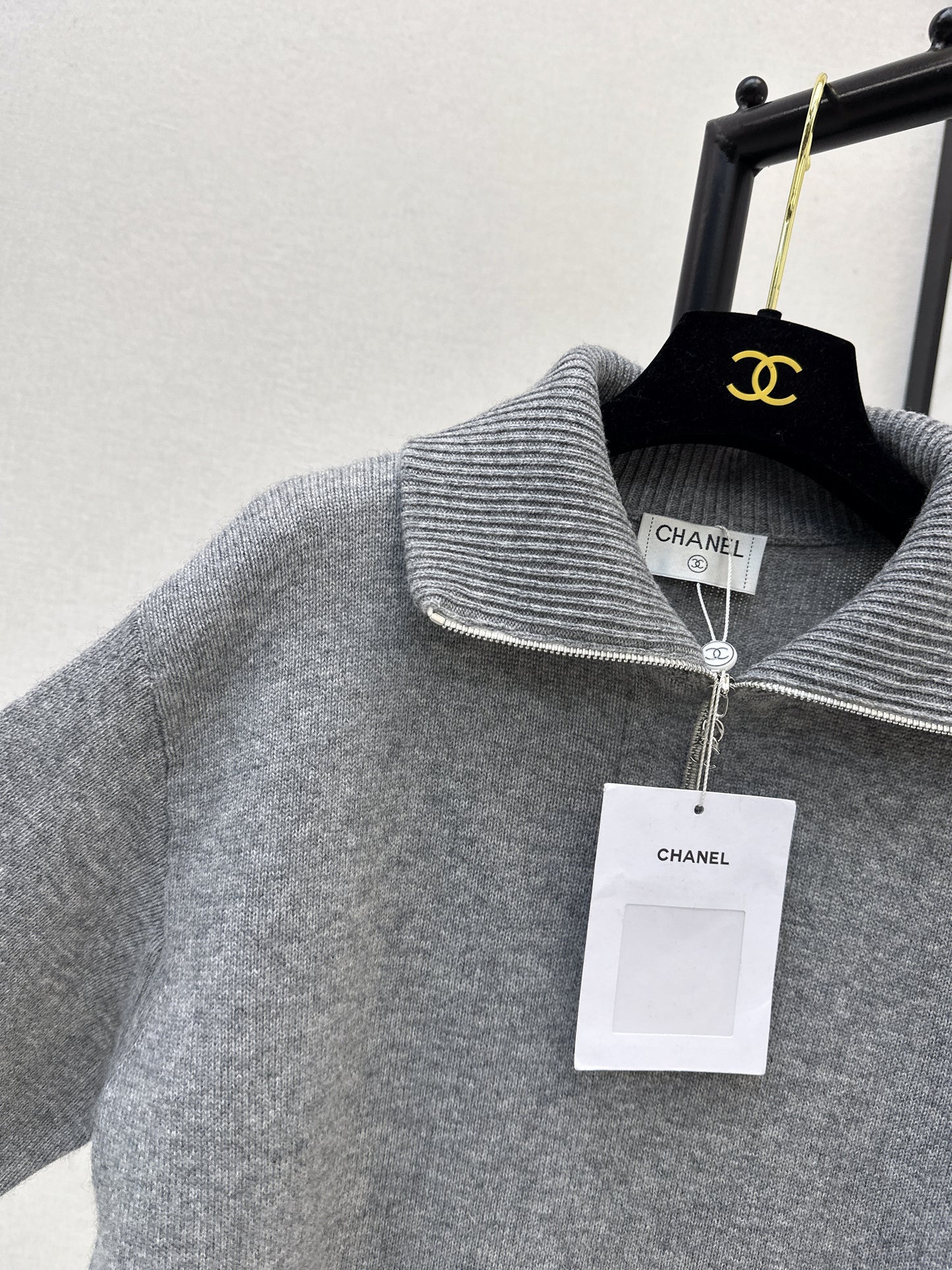 Chan NEW cashmere knit sweater