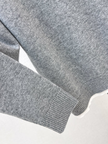 Chan NEW cashmere knit sweater