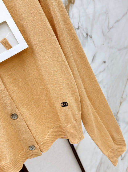 Chan NEW knitted cardigan