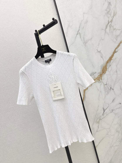 Chan NEW 3D floral knit short-sleeved top