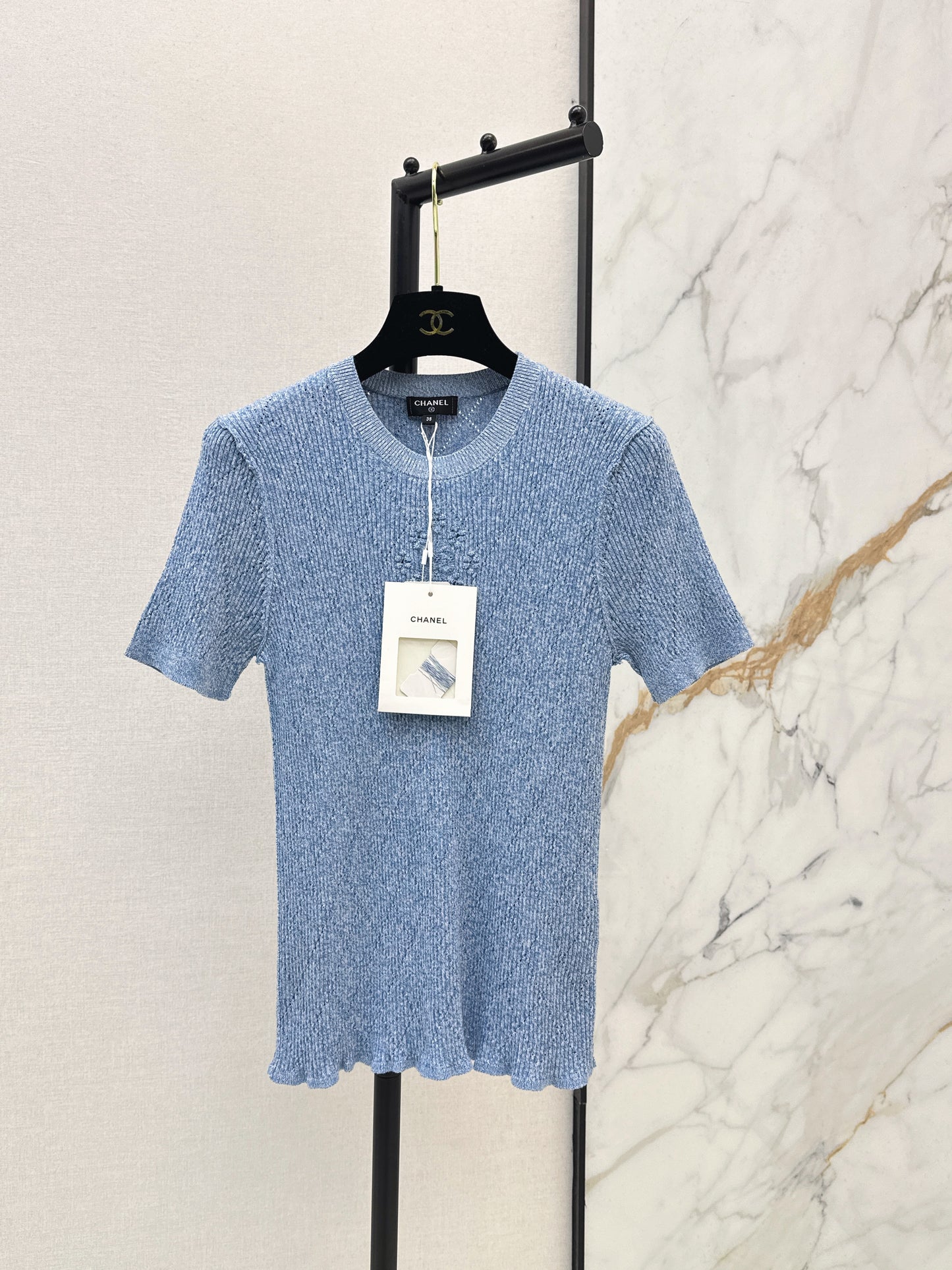 Chan NEW 3D floral knit short-sleeved top