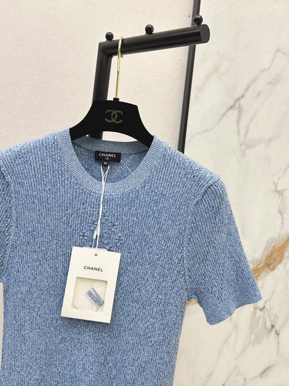 Chan NEW 3D floral knit short-sleeved top